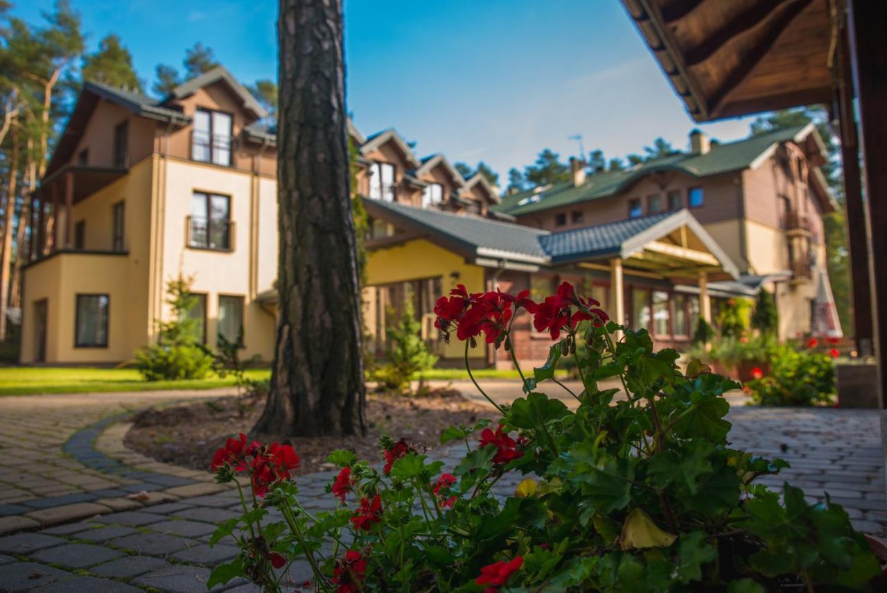 Hotel Eljot Sielpia Wielka Exterior photo