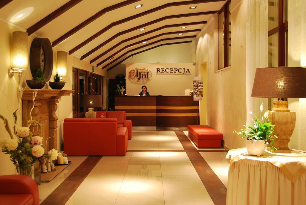 Hotel Eljot Sielpia Wielka Exterior photo